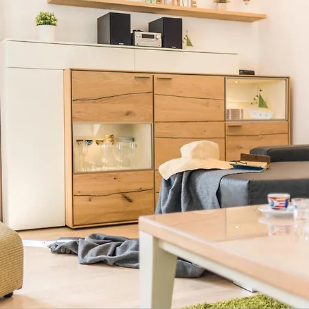 Penthouse Garden アパート *